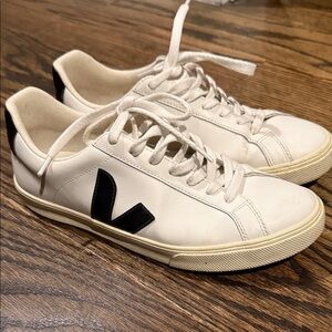 Veja Esplar Sneakers